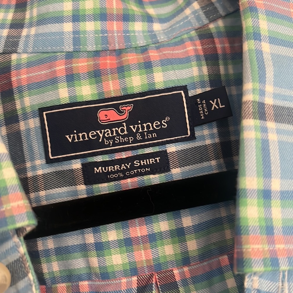 Vineyard vines button up size XL Murray shirt 100% cotton great condition! - Picture 3 of 3